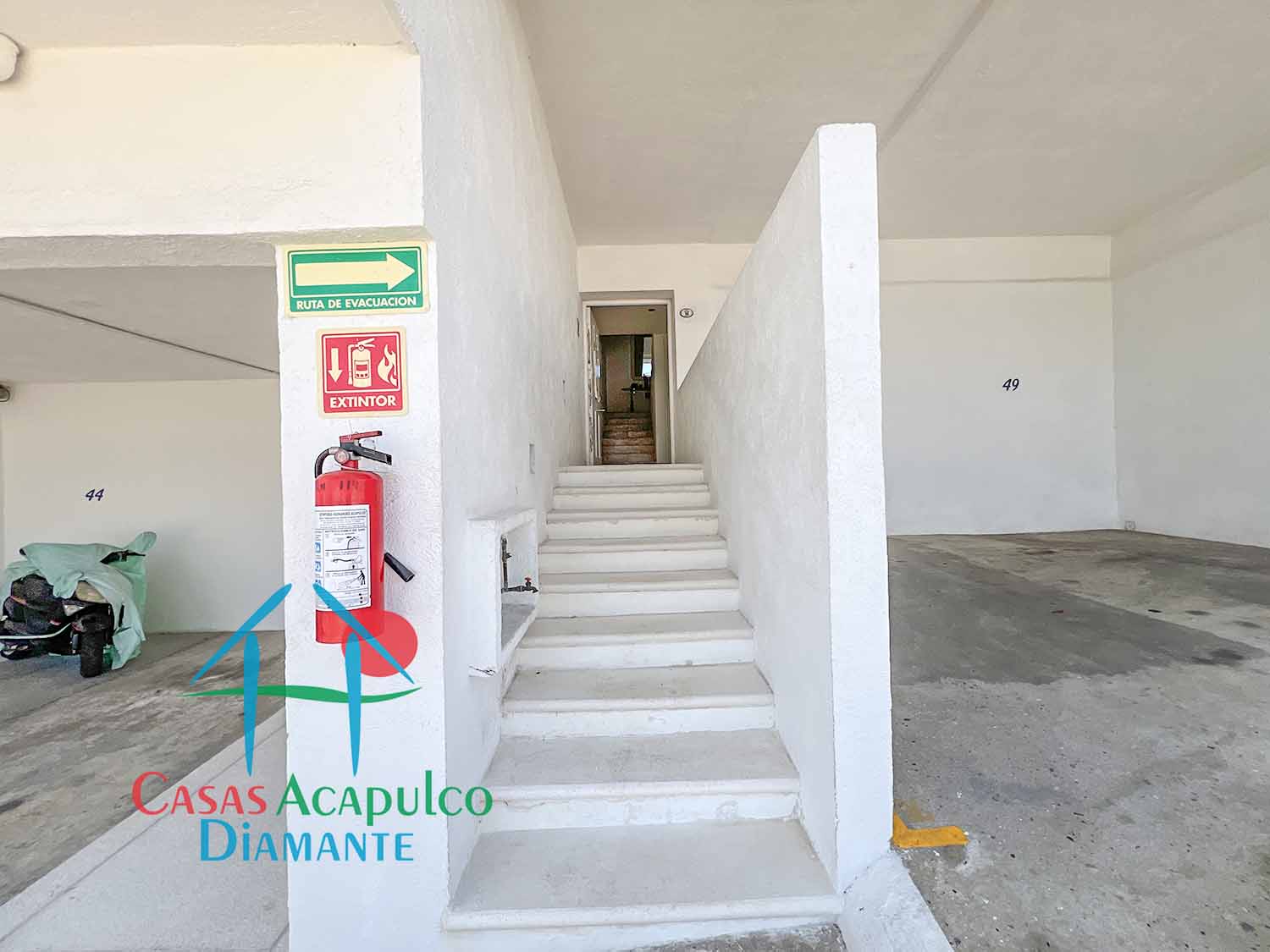 Brisas Diamante Villa 96 - Estacionamiento 2